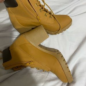New size 7 fall boots